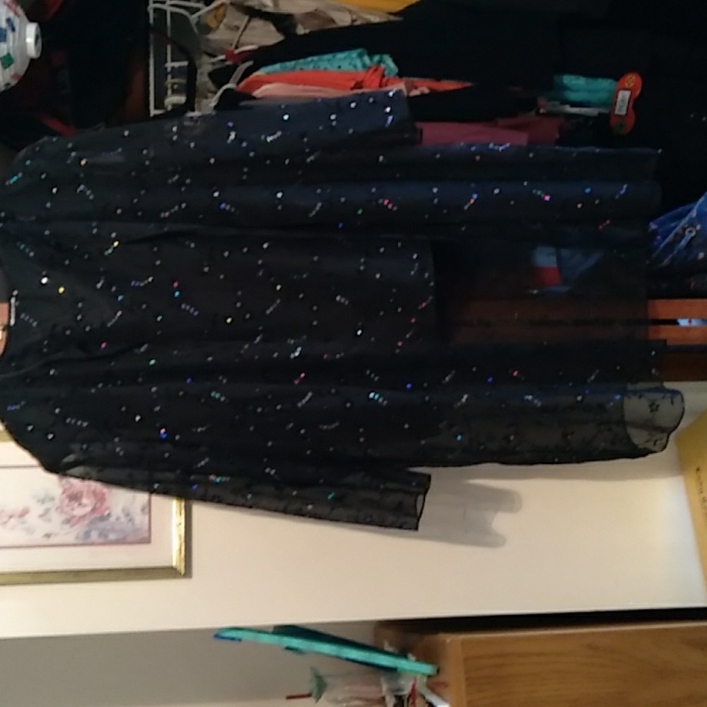 Fancy sleeveless blouse with long jacket to match. Black sequence.  24w